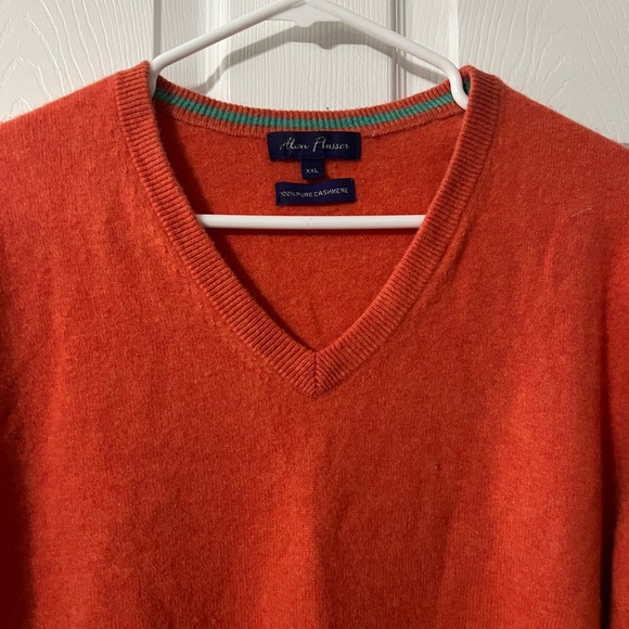 Women’s Alan  Flusser V-Neck Sweater 100% cashmere - Picture 2 of 5